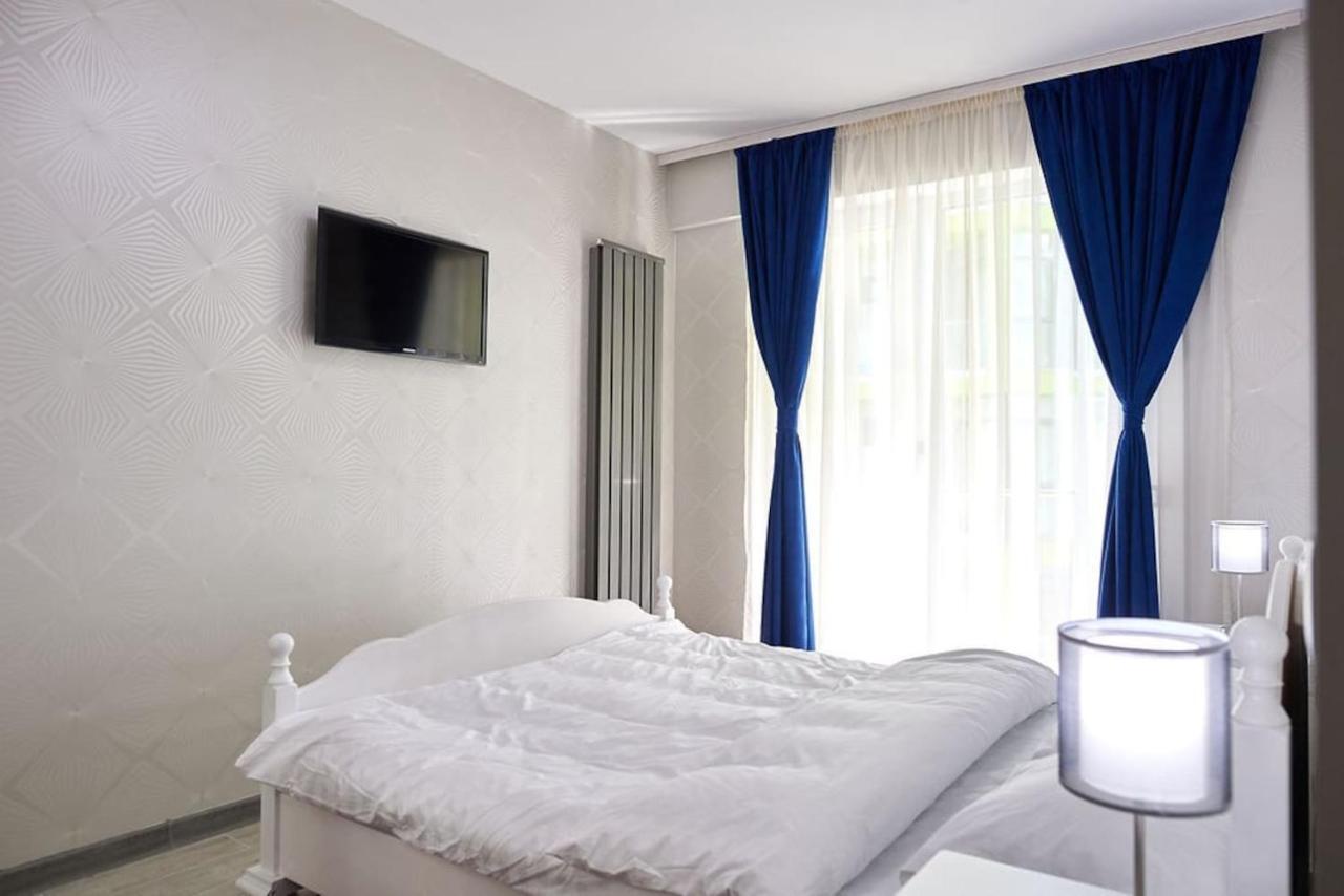 Blue Apartment In Spa N Pool Beach Resort Navodari Exterior photo