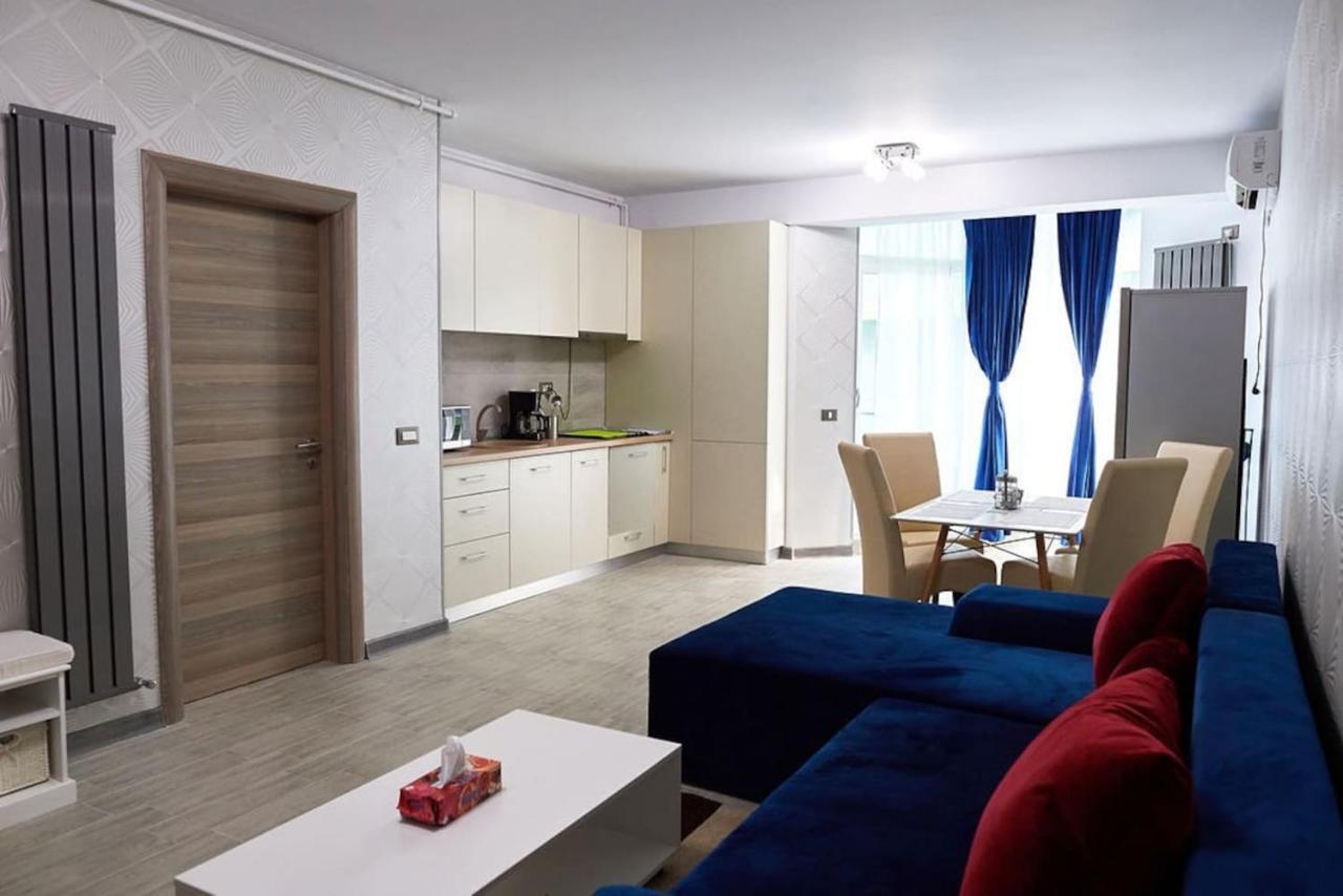 Blue Apartment In Spa N Pool Beach Resort Navodari Exterior photo