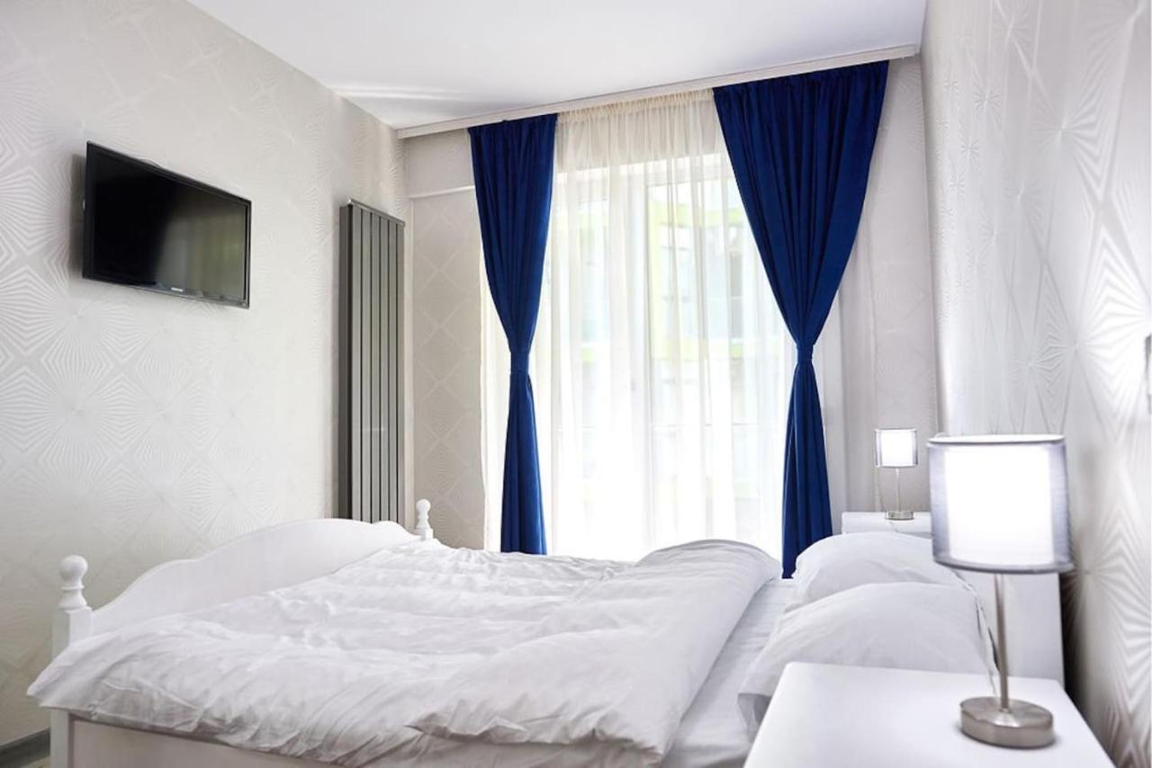 Blue Apartment In Spa N Pool Beach Resort Navodari Exterior photo